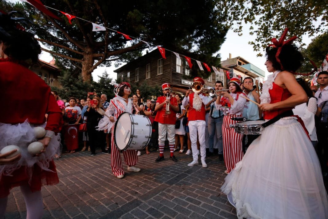 33. Şile Bezi Kültür ve Sanat Festivali Başlıyor! 33. Şile Bezi Kültür ve Sanat Festivali Başlıyor!
