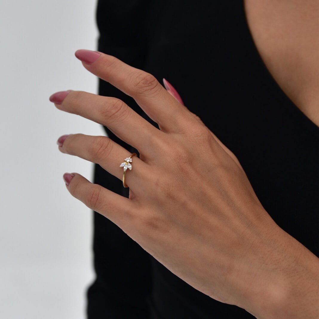 Şanlıurfa’da parmakta sıkışan yüzük itfaiye ekibince hastanede çıkarıldı Şanlıurfa’da parmakta sıkışan yüzük itfaiye ekibince hastanede çıkarıldı