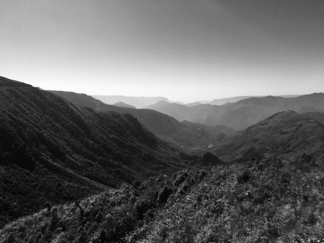 Dünyanın En Uzun Dağları: Sıralama ve Bilgiler Dünyanın En Uzun Dağları: Sıralama ve Bilgiler